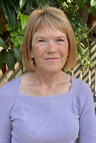 Tanis Helliwell - Mystic, Nude swimmer, Chocolate addict, Sleeps under stars, Irish humour |